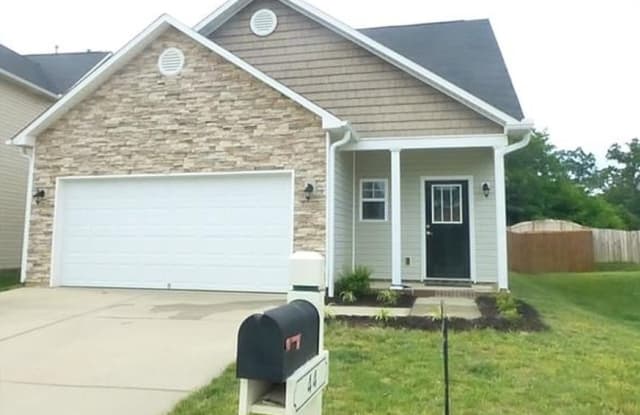 44 Chowan Road - 44 Chowan Drive, Henderson County, NC 28732