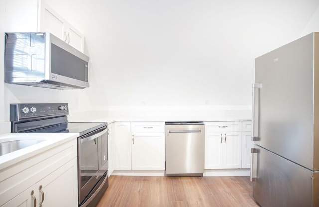 42 E School St - Unit 3 photos photos