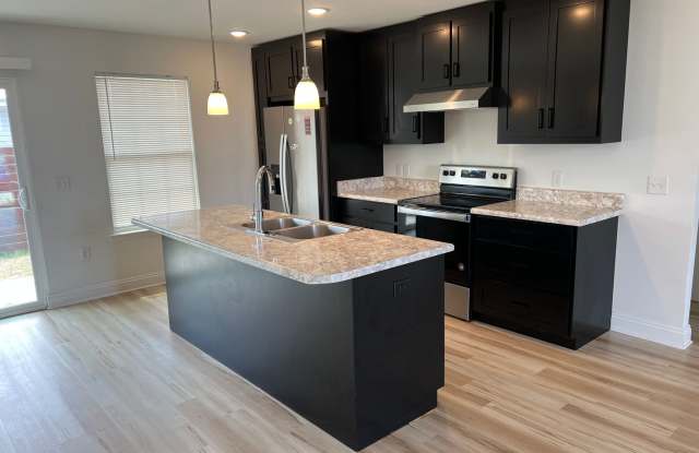 4 bedroom 2 bath house Gallery 4