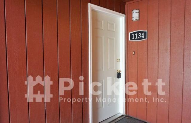 1134 Scott Avenue Gallery 3