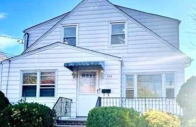 7-26 Forest Street - 7-26 Forest Street, Fair Lawn, NJ 07410
