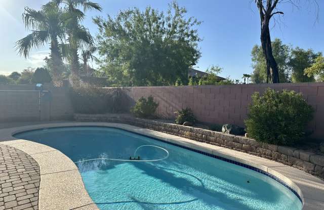 17232 W ELAINE Drive Gallery 2