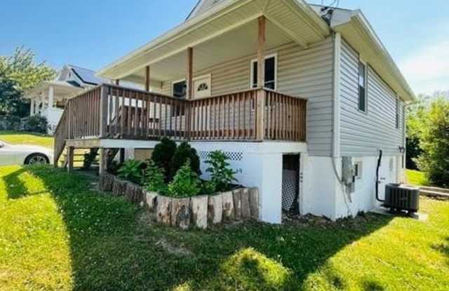 7517 BELMONT Avenue photos photos