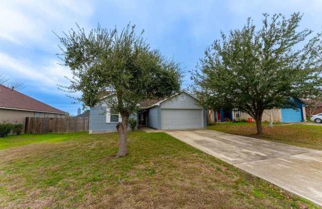 Modern Elegance Beckons: Unveil Your Dream Home in Kyle, TX! Gallery 4