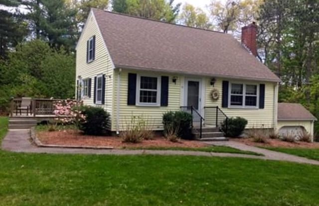 15 Elm St - 15 Elm Street, Foxborough, MA 02035