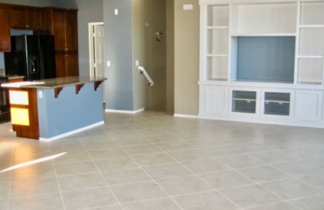 3 br 31/2 ba North Star @ Sky Ranch Gallery 4
