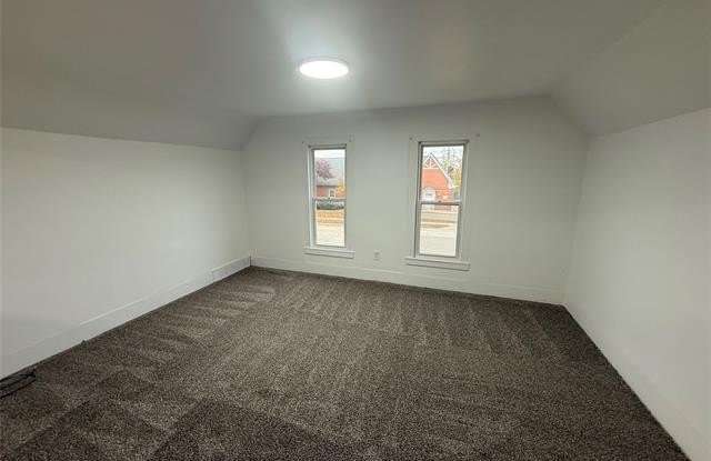 113 Liberty - 113 West Liberty Street, South Lyon, MI 48178