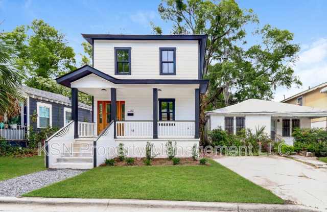 1025 West 38th Street photos photos