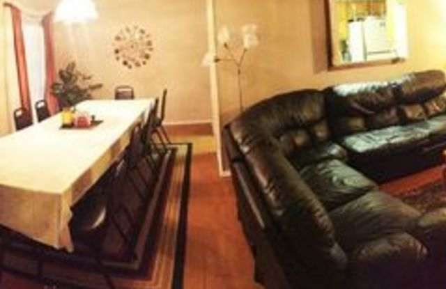 9206 OAK DOWNS DR Gallery 3