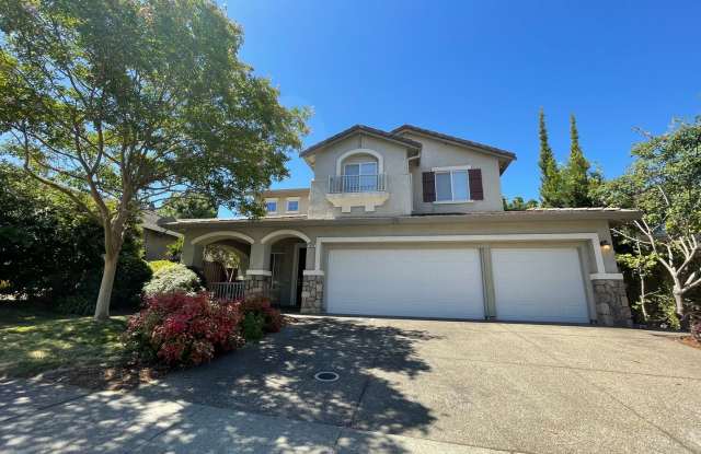 Kitchen Island, Covered Patio w/ Outdoor BBQ, Attached 3 Car Garage photos photos