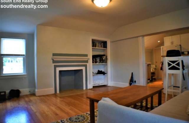 480 Centre St. photos photos