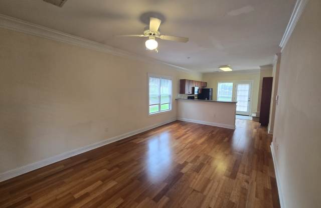 2080 Lakeside Drive - 1 Gallery 3