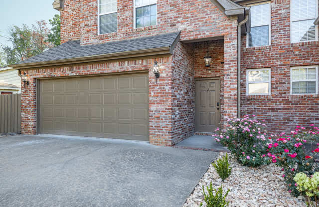1110 NW D St 1  2 photos photos