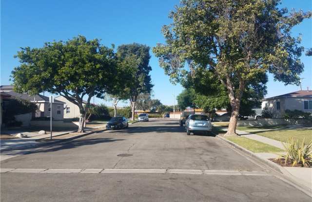 17424 Delia Avenue Gallery 4