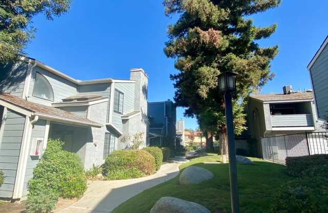 Crickelwood Community Townhome! Gallery 3