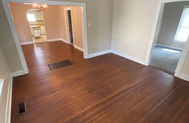 *** AVAILABLE AUGUST 2027 *** 3 Bedroom, 2 Bath House Gallery 4