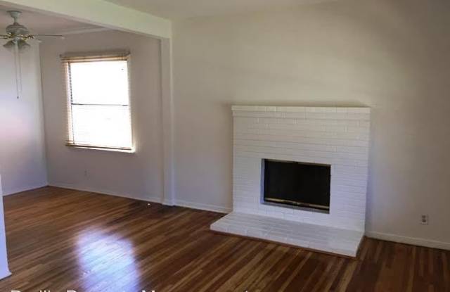 6706 Jumilla Ave. Gallery 4