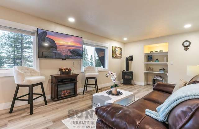 Bright Home in Incline! photos photos