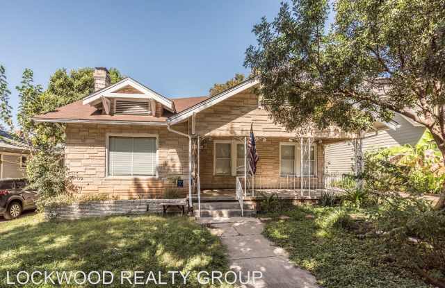 925 W. AGARITA - 925 West Agarita Avenue, San Antonio, TX 78201