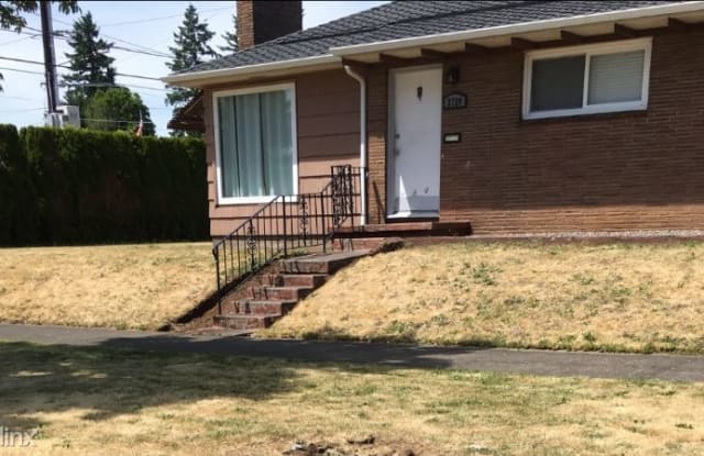 2729 N Willamette Blvd - 2729 North Willamette Boulevard, Portland, OR 97217