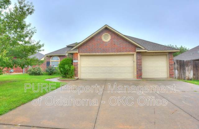1605 SW 33rd Street - 1605 Southwest 33RD Street, Moore, OK 73160