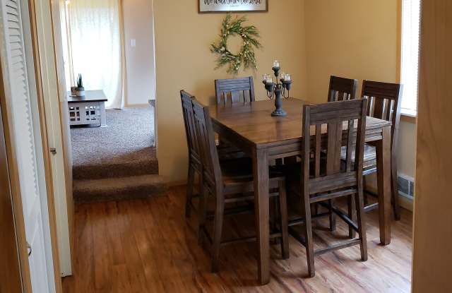 5162 North Pearl Street photos photos