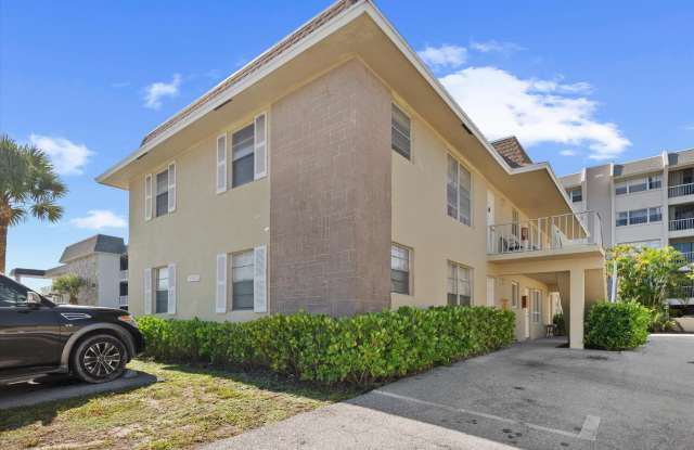 2707 VANDIVER Drive Gallery 1