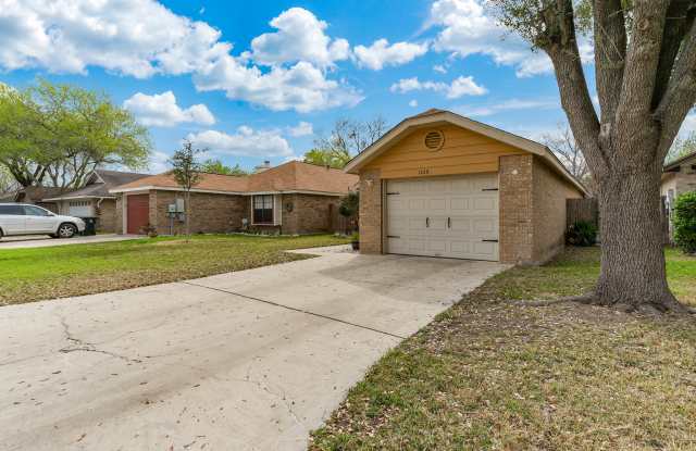 Broadmoor Drive - 1728 Gallery 3