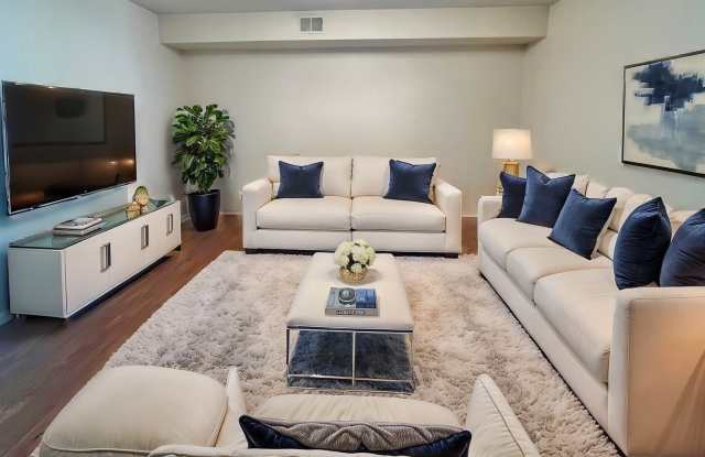 227 E Naperville Road Gallery 4