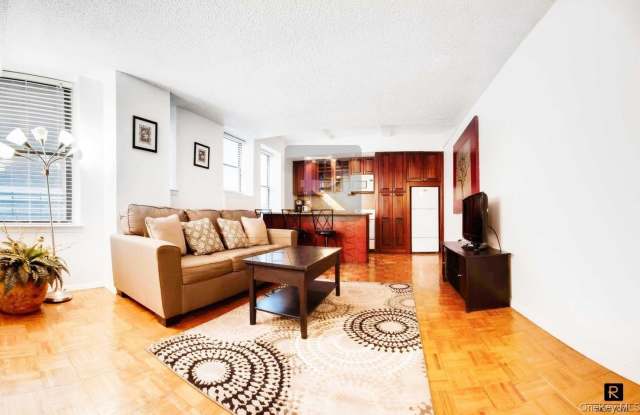 150 W 51st Street unit: 1527 - 150 West 51st Street, New York City, NY 10020