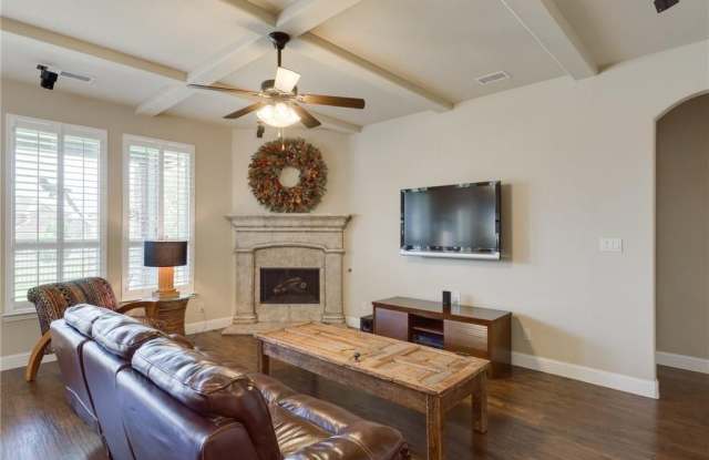 1521 Golf Club Drive Gallery 2