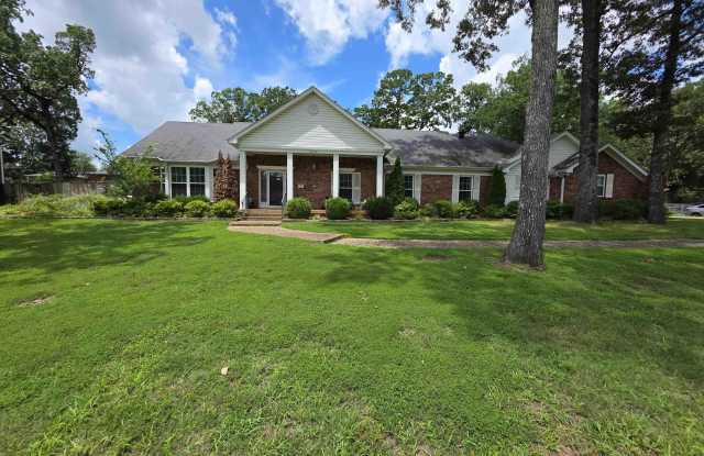 2318 N Rodney Parham Road photos photos