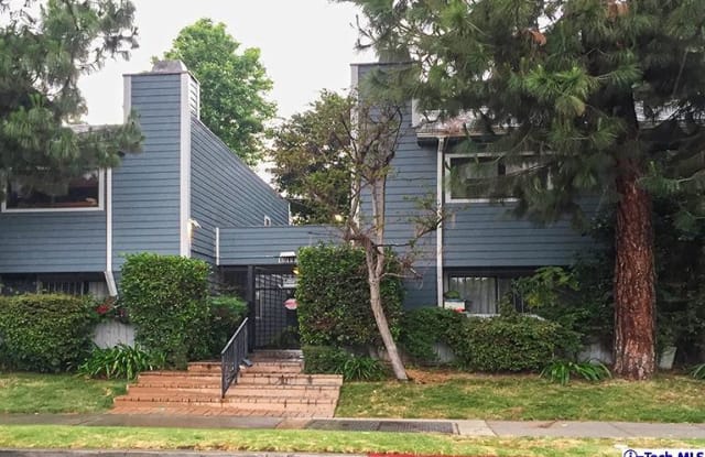 15113 Saticoy Street - 15113 Saticoy Street, Los Angeles, CA 91405