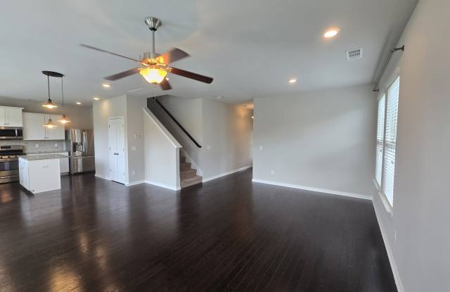 3005 Montrose Lane photos photos
