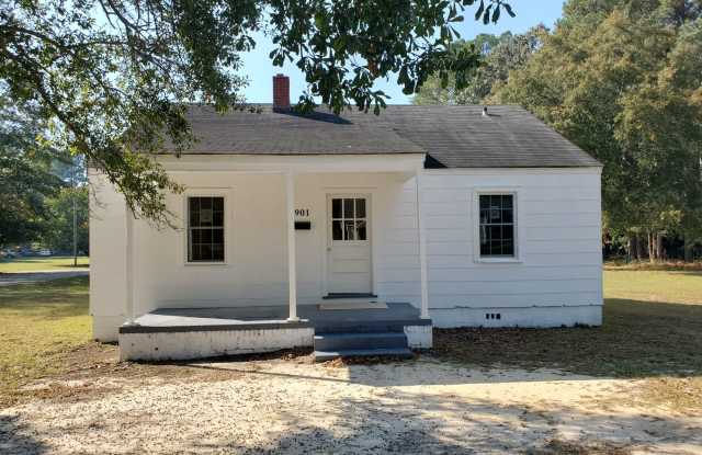 901 N. Fulton ~ Raeford photos photos