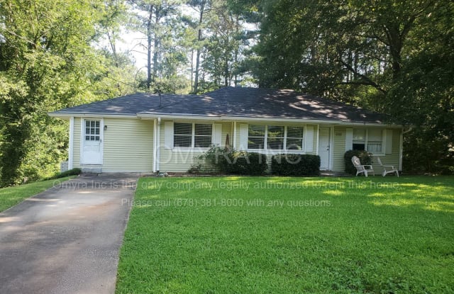 2990 Hollywood Drive - 2990 Hollywood Drive, Scottdale, GA 30033