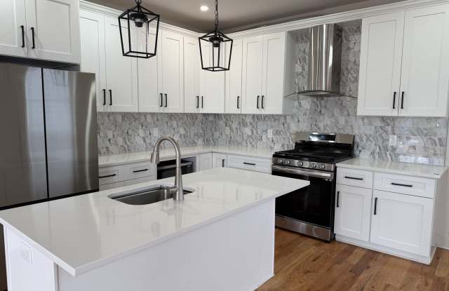1602 Litton AvenueUnit A Gallery 3