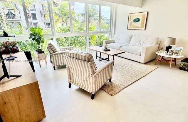 555 Crandon Blvd photos photos