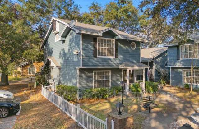 3047 Oak Park Way - 3047 Oak Park Way, Orlando, FL 32822