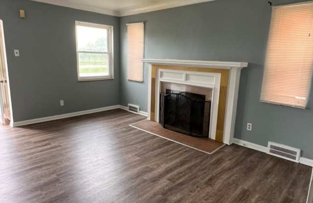 5665 Outer Drive East Gallery 2