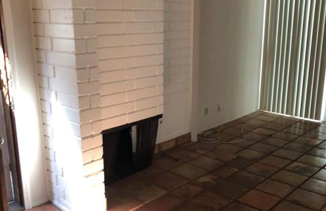 415 Lugonia St. Gallery 3