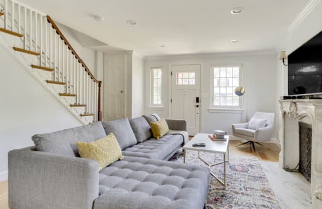 701 Chetworth Pl - 701 Chetworth Place, Alexandria, VA 22314