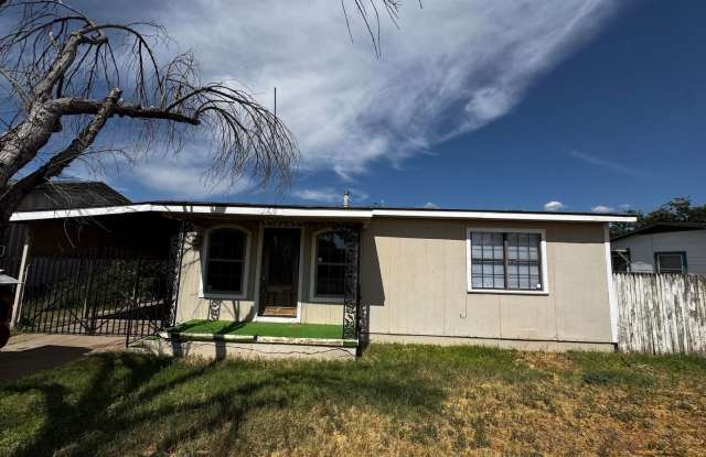 2 Bed 1 Bath Ready To Rent ASAP! photos photos