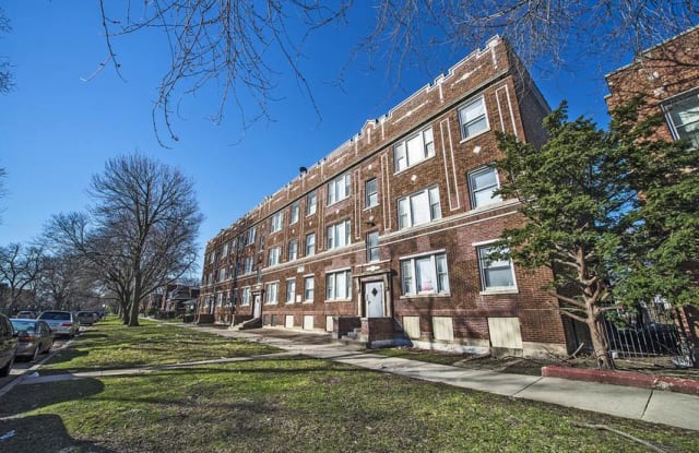 7120 S Wabash photos photos