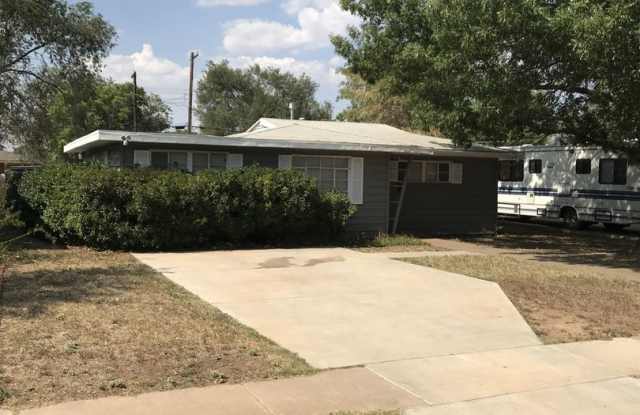 Pre Leasing for Fall 2025!! - 3712 31st Street, Lubbock, TX 79410