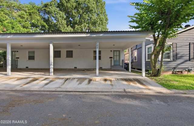 104 Howard Avenue photos photos