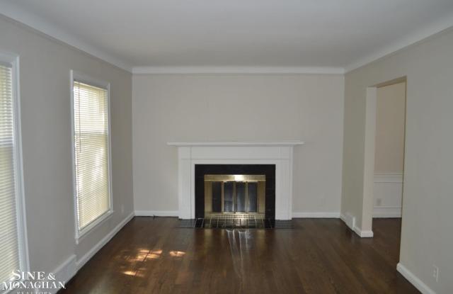 1932 Allard Avenue Gallery 2