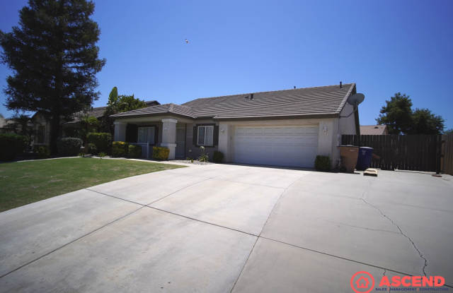 Charming Home in NW Bakersfield! Gallery 1