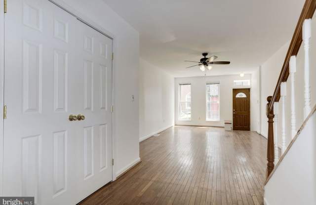 1438 MARSHALL STREET Gallery 4