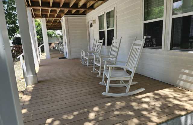 124 Sunset Lane Gallery 2
